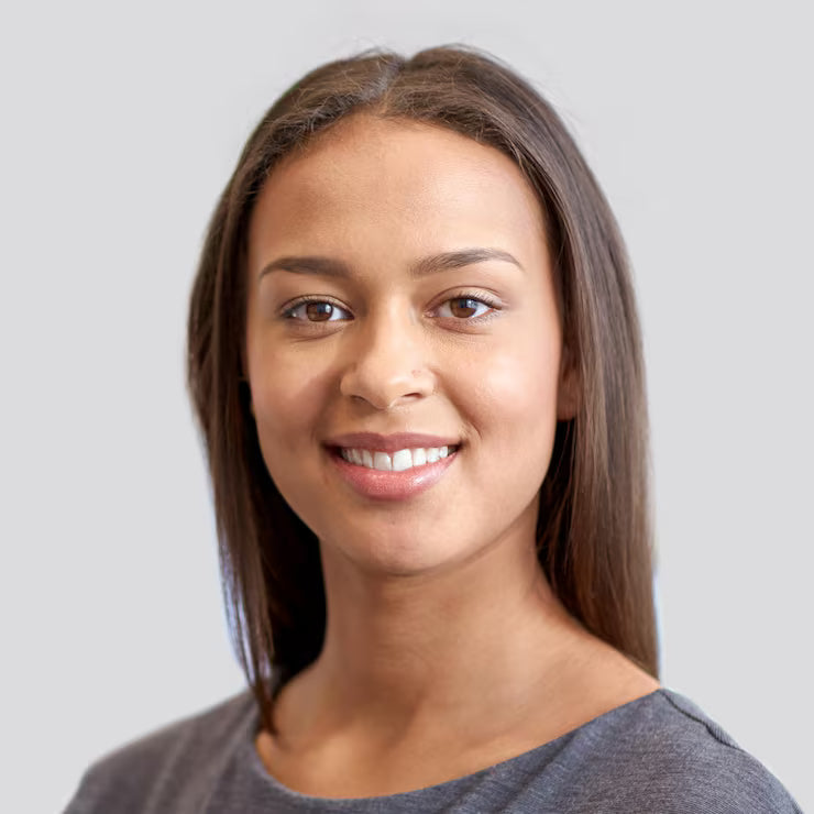 <strong>Ana R. (39 años)</strong> - Compradora de Facebook